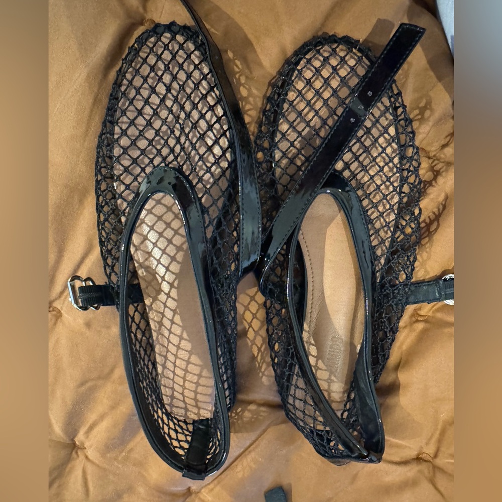 Black Mesh Women's Shoes